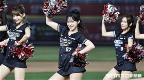 ▲樂天女孩李多慧跳開場舞。（圖／記者劉彥池攝影）