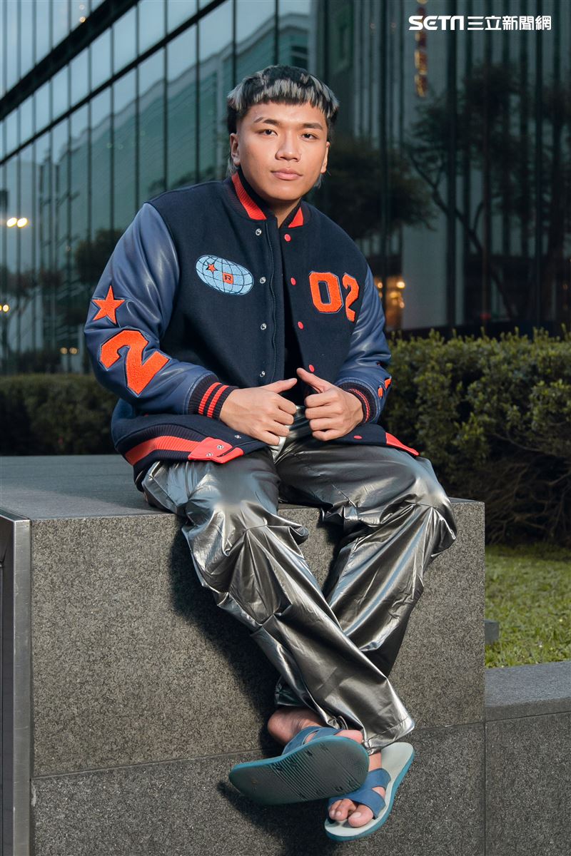 小記者大明星阿跨面三立新聞網專訪。 （圖／記者楊澍攝影）