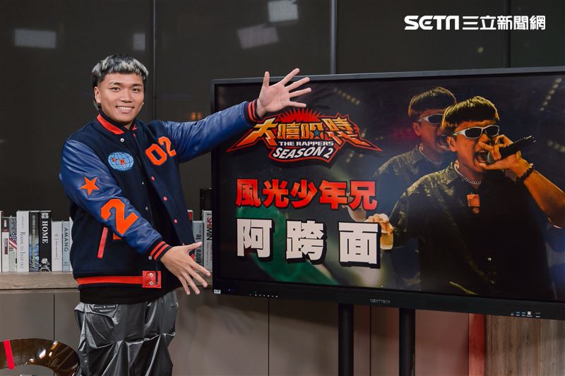 小記者大明星阿跨面三立新聞網專訪。 （圖／記者楊澍攝影）