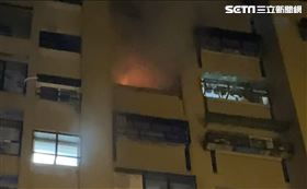 台中市錦中街社區大樓10樓火警。（圖／翻攝畫面）