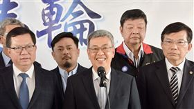 行政院長陳建仁今（16）日下午出席「新台馬輪首航典禮」。（圖／行政院提供)