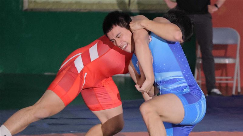 男星苦練3個月　首穿貼身角力服造型曝光