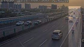 國道2號,摩托車,路肩,桃園（圖／翻攝畫面）
