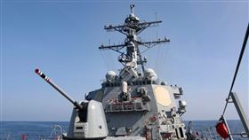 美國海軍17日宣布，勃克級神盾驅逐艦「米利厄斯號」（USS Milius）於16日航行通過台灣海峽。（圖／翻攝自第七艦隊推特）