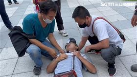 彰化大城鄉潭墘國小，廢校，抗議，一籃雞蛋被警察抱走，村長柯志憲，心臟病發 (圖／翻攝畫面)