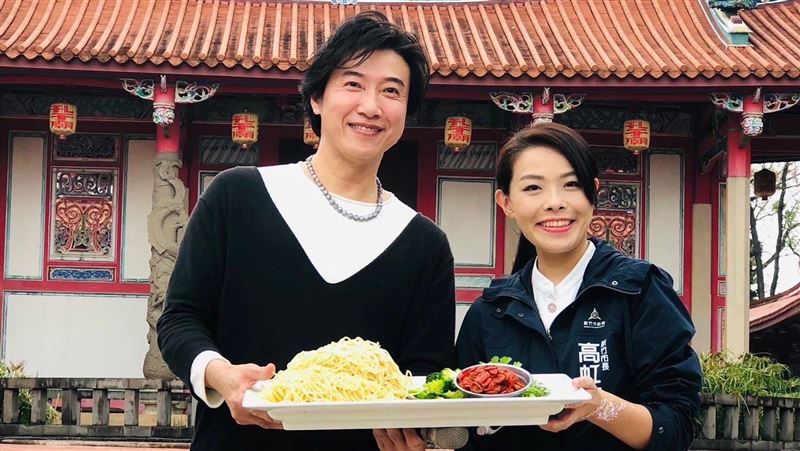 阿鴻上菜復出了　高虹安羞喊獻「第一次」