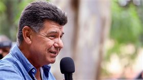 台灣在南美洲僅剩的邦交國巴拉圭，將在本月30日舉行總統大選，候選人艾里格里（Efrain Alegre）。圖／Efrain Alegre臉書