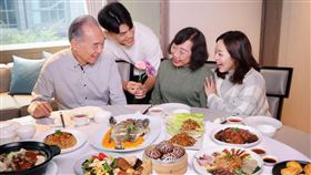 板橋凱撒大飯店推出「寵愛媽咪 幸福食光」餐飲優惠。（圖／旅宿業者提供）
