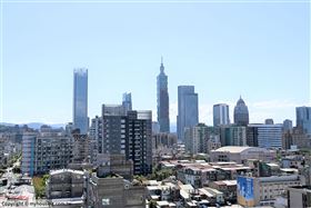 名家／住展雜誌