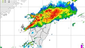 雷達合成回波圖（圖／翻攝自台灣颱風論壇｜天氣特急 臉書）