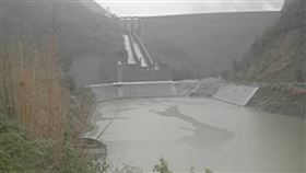 曾文、南化水庫出現明顯雨勢　蓄水挹注待觀察

（圖／曾文水庫即時影像）