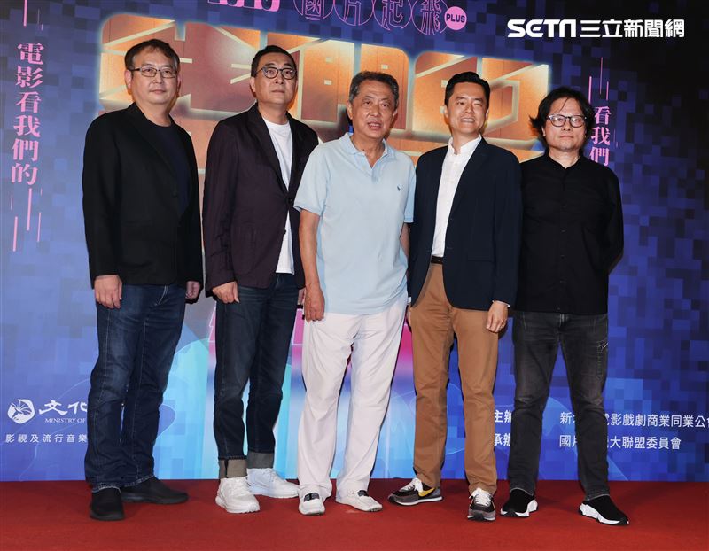 王自強、庹宗華、王滿嬌（滿嬌姨）、陸小芬、游安順、曾珮瑜、林秀玲、葉周權、蘇明明、鄧九雲、陳雪甄與非常多影人導演與製片等老師出席2023國片起飛 造勢記者會。（記者邱榮吉/攝影）