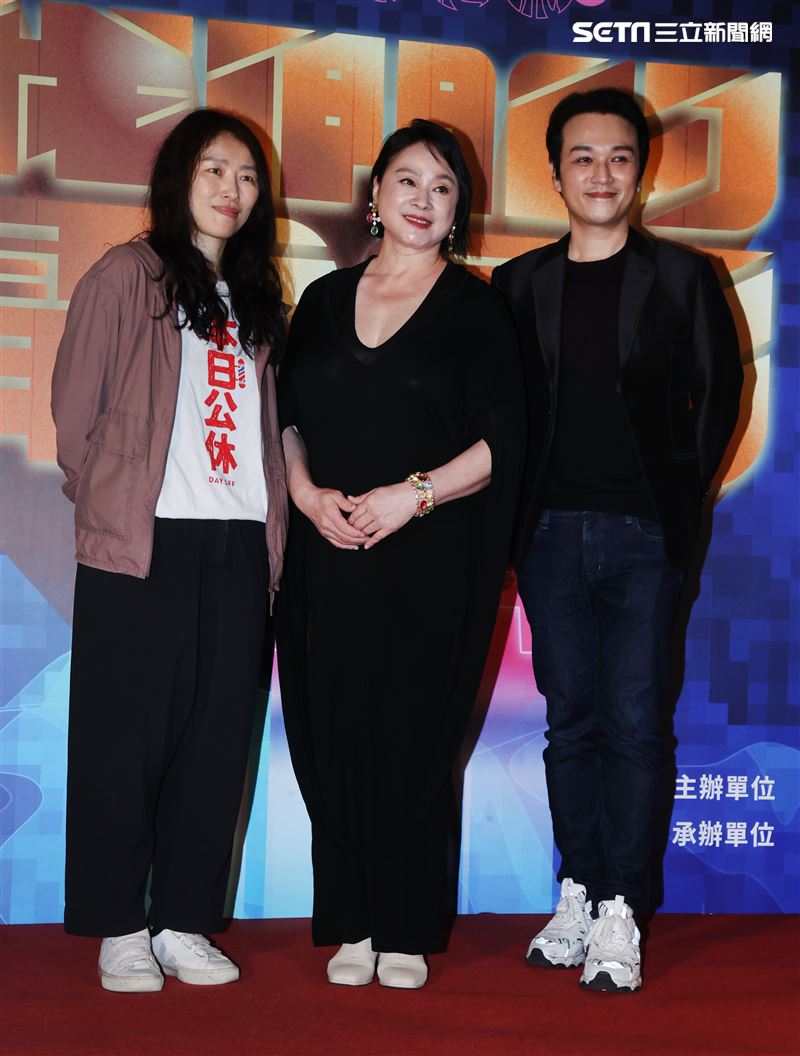 王自強、庹宗華、王滿嬌（滿嬌姨）、陸小芬、游安順、曾珮瑜、林秀玲、葉周權、蘇明明、鄧九雲、陳雪甄與非常多影人導演與製片等老師出席2023國片起飛 造勢記者會。（記者邱榮吉/攝影）