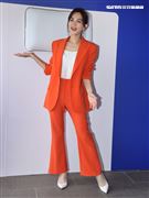 Ella床墊代言大談與老公房事與兒子。（記者邱榮吉/攝影）