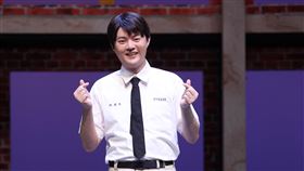 許富凱,賴雅妍,謝佳見,同學會！同鞋～。（全民大劇團提供