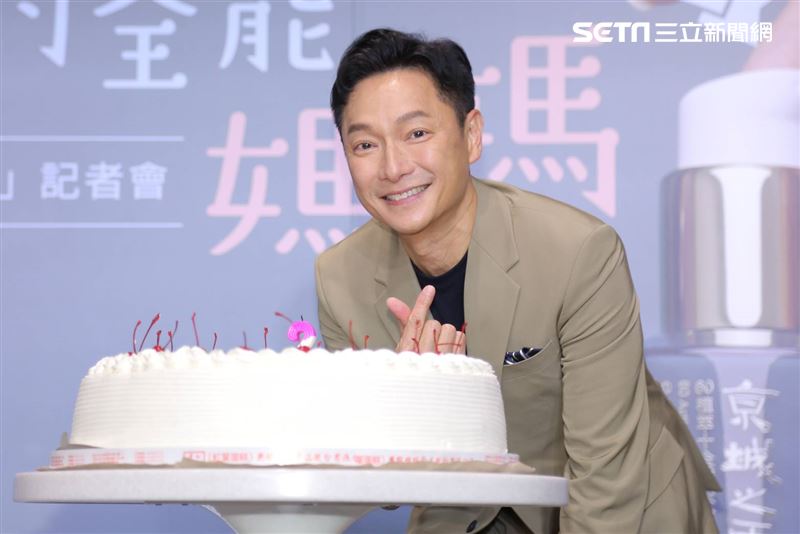 謝祖武和牛爾老師出席保養品活動。 （圖／記者楊澍攝影）