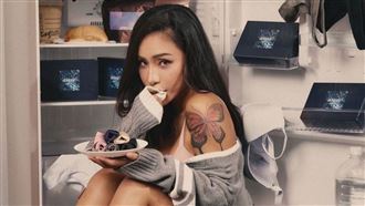 女星喊票票民進黨！警告恐沒下次投票機會