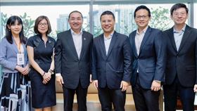 侯友宜新加坡不公開行程曝光，與新加坡國家發展部長李智陞、東北區市長朱倍慶、市區重畫局長林榮輝會面。