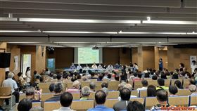 屏東縣政府於3月30日開始辦理屏東高鐵特定區都市計畫的公開展覽作業，並於4月19日舉辦公開展覽說明會(圖/屏東縣政府)