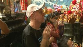65歲澳洲男子，大甲媽祖，朝聖，遶境，全程，起駕(圖／翻攝畫面)