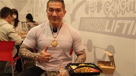 館長，燒肉便當(圖/翻攝自飆捍臉書)