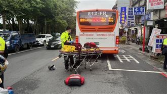 少年槍手開完槍就不順　11天後衰撞公車