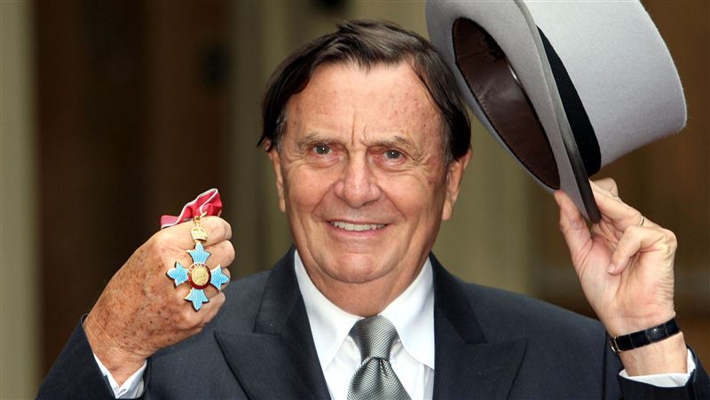 傳奇喜劇男星過世！開刀引併發症享壽89歲