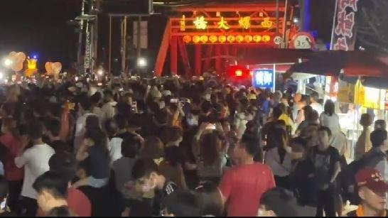 大甲媽趕路抵西螺　深夜起駕往嘉義前進