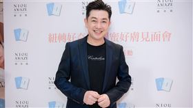 李明川出席一日店長活動（紐奇肌提供）