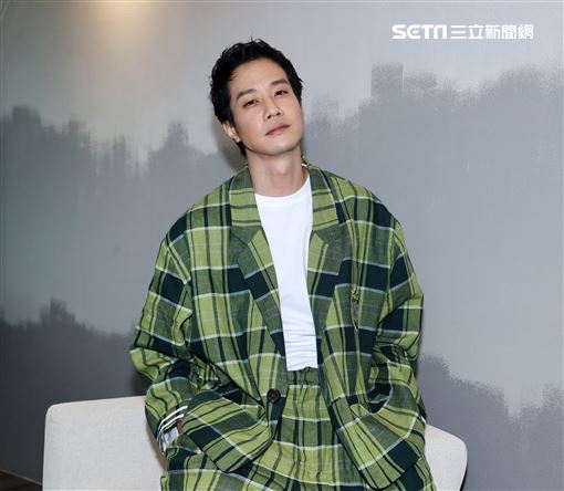 薛仕凌三立新聞網專訪。（記者邱榮吉/攝影）