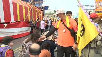 鑽大甲媽鑾轎有禁忌！首次進香記得穿新衣