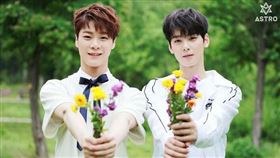 ▲車銀優，文彬。（圖／翻攝自微博）