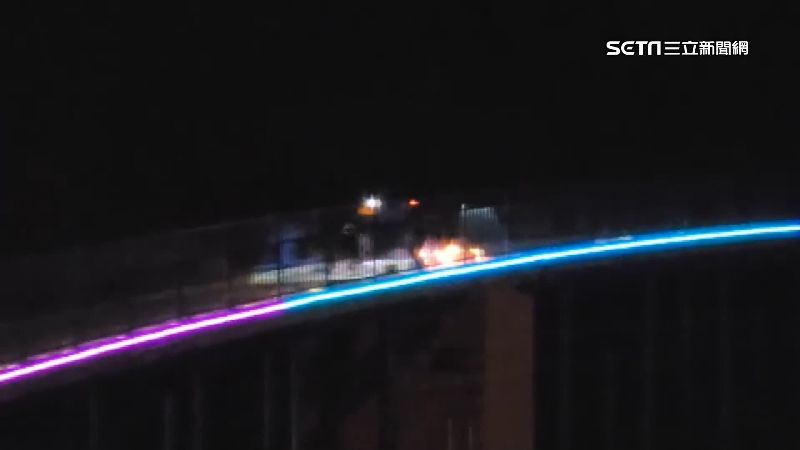 花火節傳意外！煙火燒虹橋、無人機釀4傷