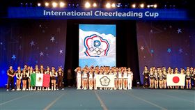 台灣啦啦隊赴美比賽奪冠…領獎卻被播「中國國歌」！觀眾急喊這3字救場（圖／翻攝自中華啦協）