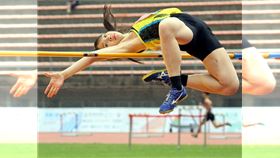 年僅16歲的林沛萱在新竹全中運國女5項全能的跳高項目中，躍過1公尺81，成為台灣史上首名亞運達標的國中生，還打破32年大會紀錄。（圖／全中運提供）