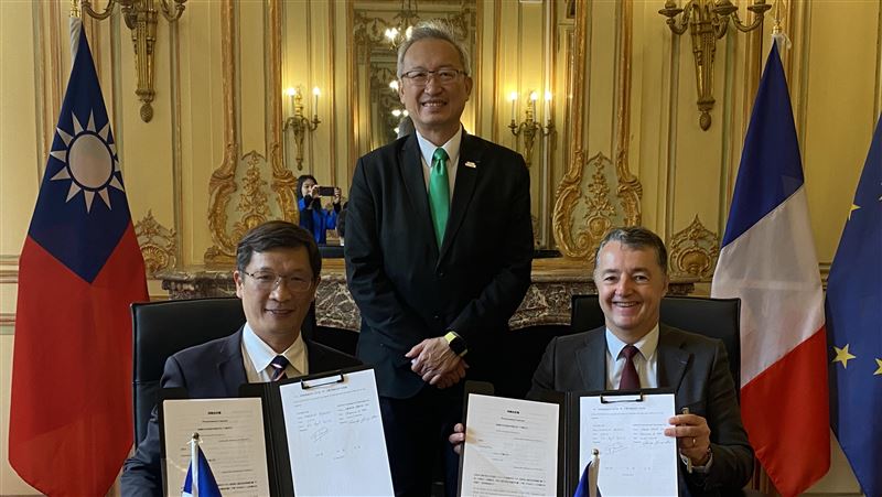 台法大廠首簽約攜手研製　開創無人機合作