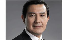 前總統馬英九應邀於26日出席希臘「德爾菲經濟論壇」開幕式，但該官網今天再將馬英九頭銜矮化為「前台北領導人」。（圖取自德爾菲經濟論壇網頁def-viii.delphiforum.gr）