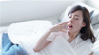 冬天睡久還累？醫曝3疾病：很多人早中招