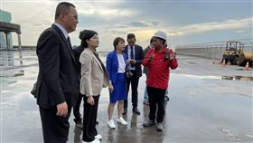 雲林縣每年約有11餘萬噸的家戶垃圾需要處理，張麗善表示，再生粒料妥善再利用是全球趨勢