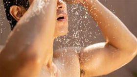 淋浴,洗澡,蓮蓬頭,沖澡（示意圖／Pixabay）