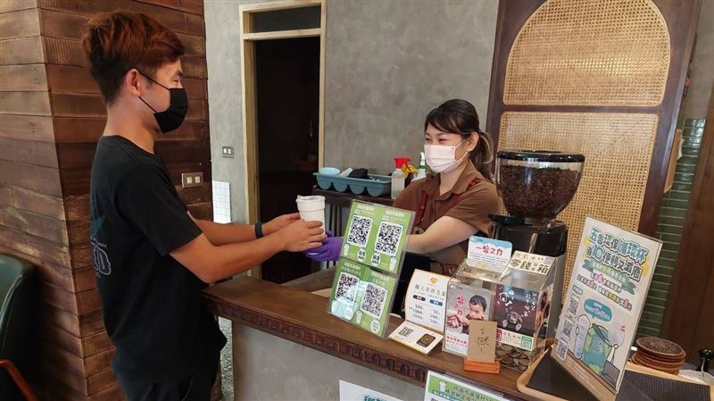 7月起桃園飲料店「禁塑令」　違者恐罰6千