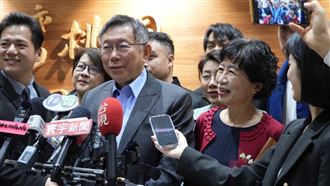 新北總質詢提前助攻侯？柯文哲：扣分啦！