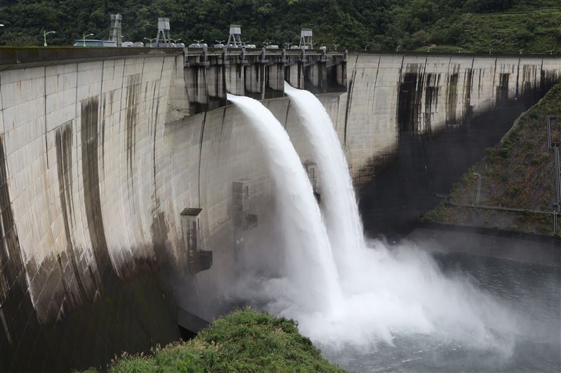 翡翠水庫逼近滿水位 12時起調節性放水