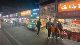 新竹都城隍廟廟口小吃  5月全面調漲價格（1）新竹都城隍廟廟口小吃預計自5月1日起全面調漲價格，有店家表示，不僅豬肉、調味料、餐盒等原物料上漲，連員工薪資也增加很多，直呼成本實在太高。中央社記者魯鋼駿攝  112年4月28日