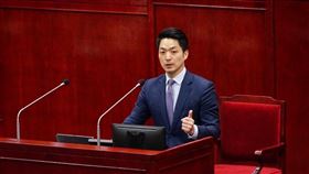 蔣萬安赴議會報告第一次追加(減)預算案。（圖／北市府提供）