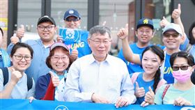 柯文哲參與大甲媽祖進香（圖／民眾黨提供）