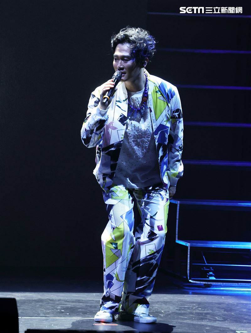 林俊逸「歌之饗宴7 卿親歌聲演唱會」。（記者邱榮吉/攝影）