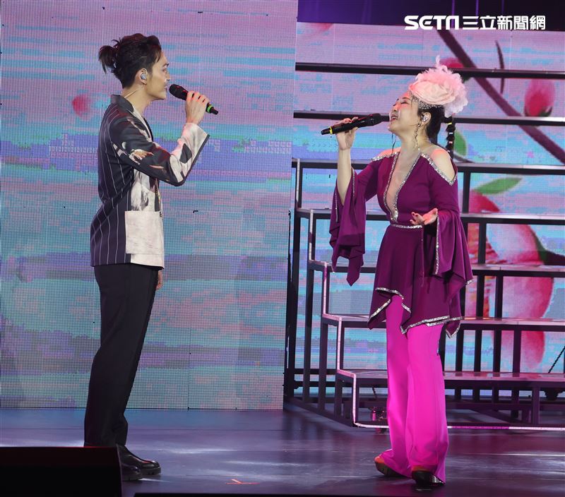 張秀卿、郭忠祐「歌之饗宴7 卿親歌聲演唱會」。（記者邱榮吉/攝影）
