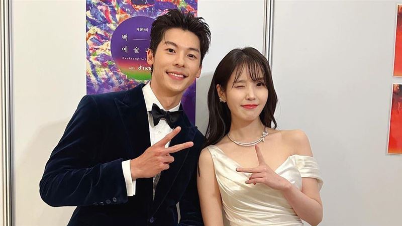 許光漢快閃韓國22小時　同框女神IU對話曝