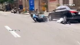 L輾蓋子慘摔1800